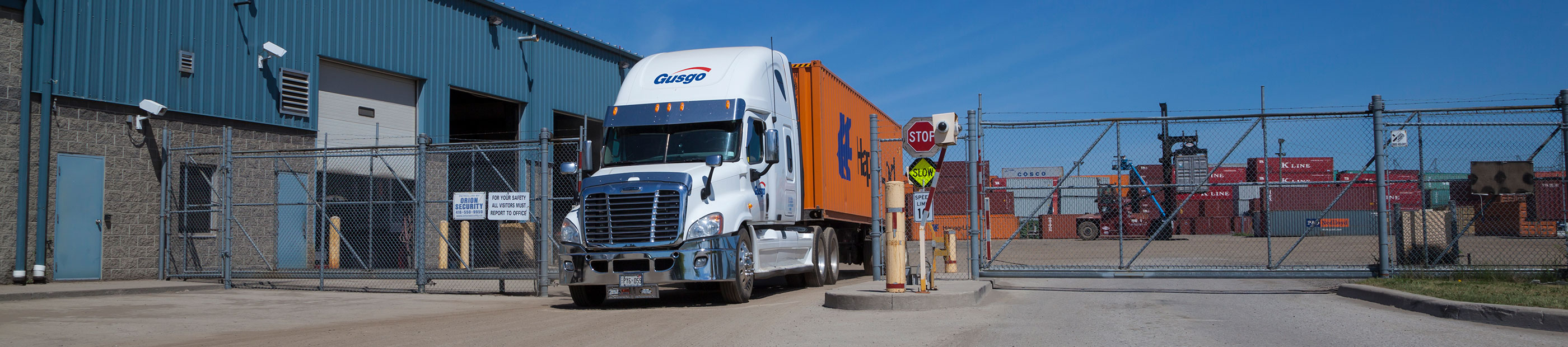 Gusgo Transport truck and containers