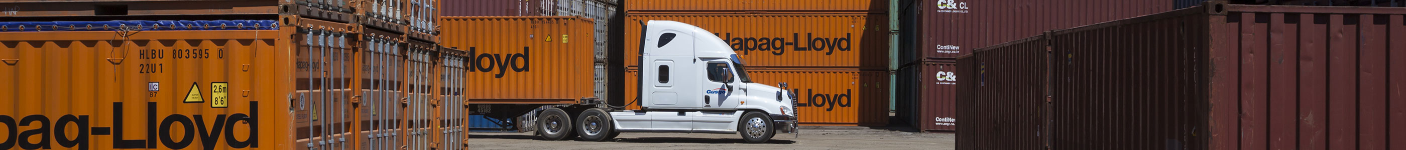 Gusgo Transport truck and containers